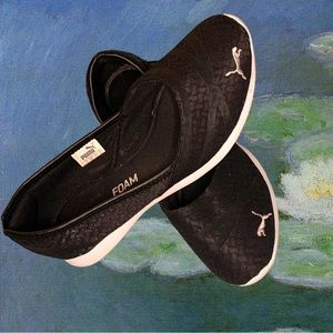 Puma Slip On Shoes Size 7.5